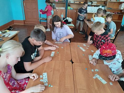 Воспитанники ЛОЛ «Радуга» в очередной раз приняли участие в проекте Банка России «ДОЛ-игра»